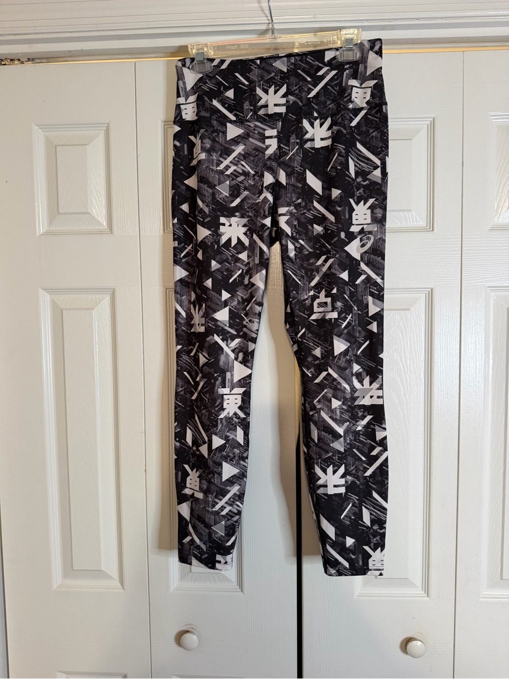 Asics Leggings Women Large Printed black white Performance 7/8 Run Gym